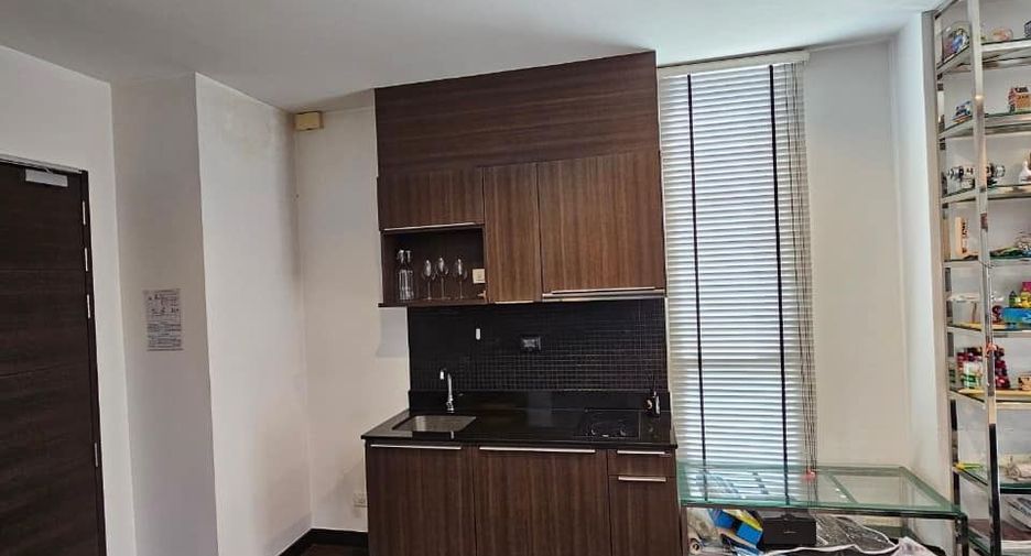 For sale 2 bedrooms condo in Ratchathewi, Bangkok