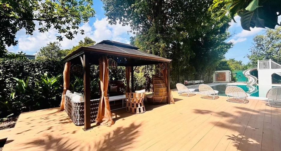 For sale 8 bedrooms house in Suan Luang, Bangkok