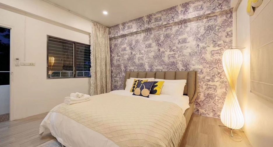 For sale 8 bedrooms house in Suan Luang, Bangkok