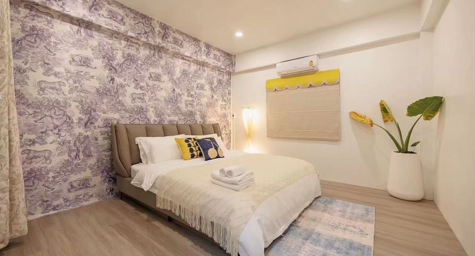 For sale 8 bedrooms house in Suan Luang, Bangkok
