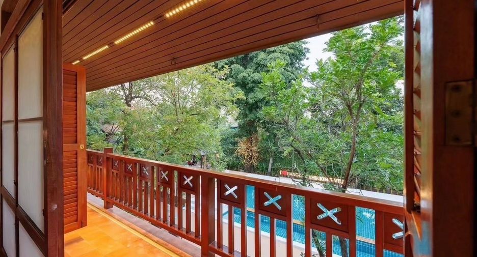 For sale 8 bedrooms house in Suan Luang, Bangkok