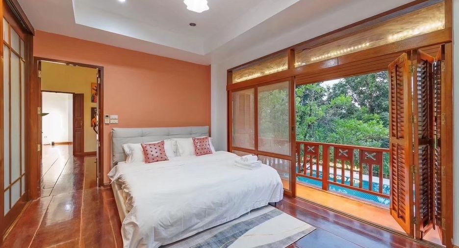 For sale 8 bedrooms house in Suan Luang, Bangkok