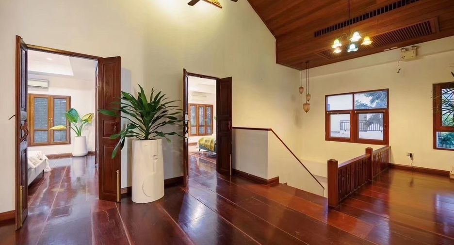 For sale 8 bedrooms house in Suan Luang, Bangkok