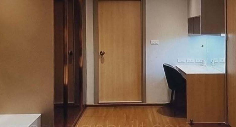 For sale 2 bedrooms condo in Phra Khanong, Bangkok