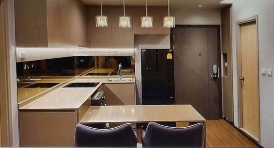 For sale 2 bedrooms condo in Phra Khanong, Bangkok