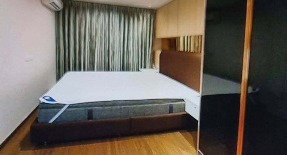 For sale 2 bedrooms condo in Phra Khanong, Bangkok