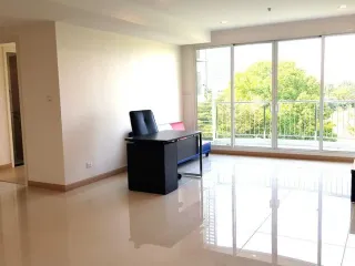 À vendre 2 chambres condo à Yan Nawa, Bangkok