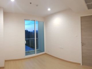 À vendre 2 chambres condo à Yan Nawa, Bangkok