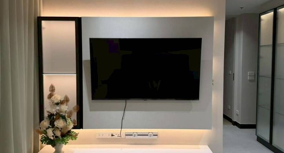 For rent 2 bedrooms condo in Bang Na, Bangkok