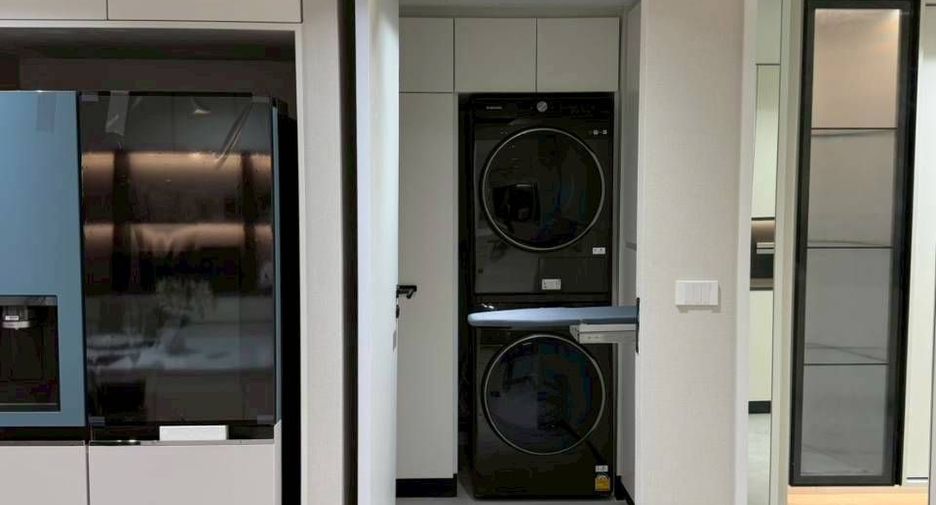 For rent 2 bedrooms condo in Bang Na, Bangkok