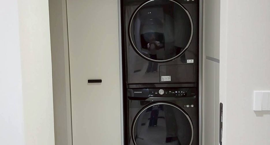 For rent 2 bedrooms condo in Bang Na, Bangkok