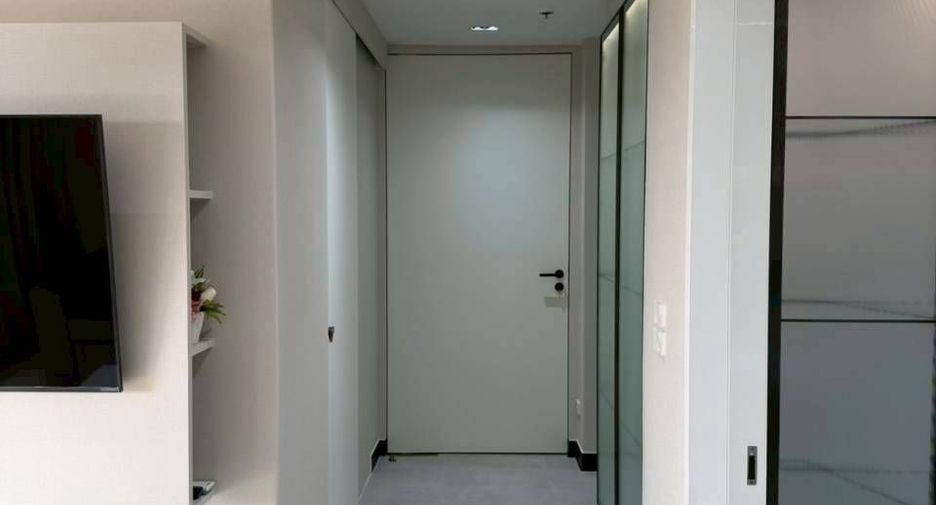 For rent 2 bedrooms condo in Bang Na, Bangkok