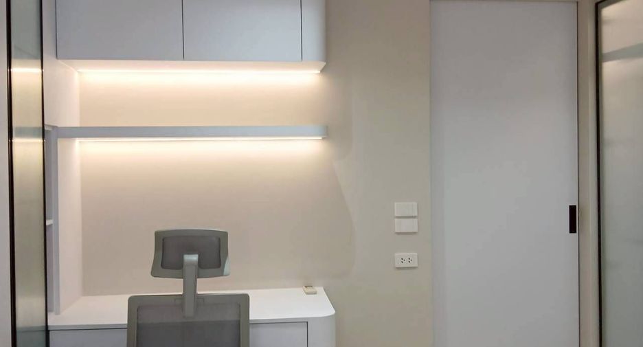 For rent 2 bedrooms condo in Bang Na, Bangkok