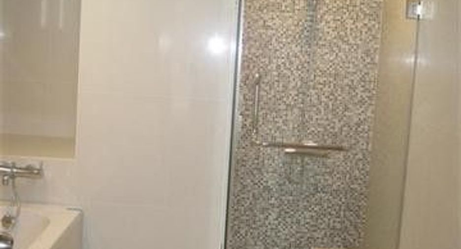 For rent 2 bedrooms condo in Pathum Wan, Bangkok