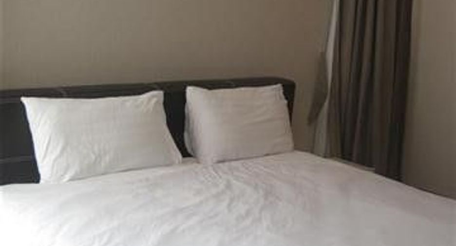 For rent 2 bedrooms condo in Pathum Wan, Bangkok