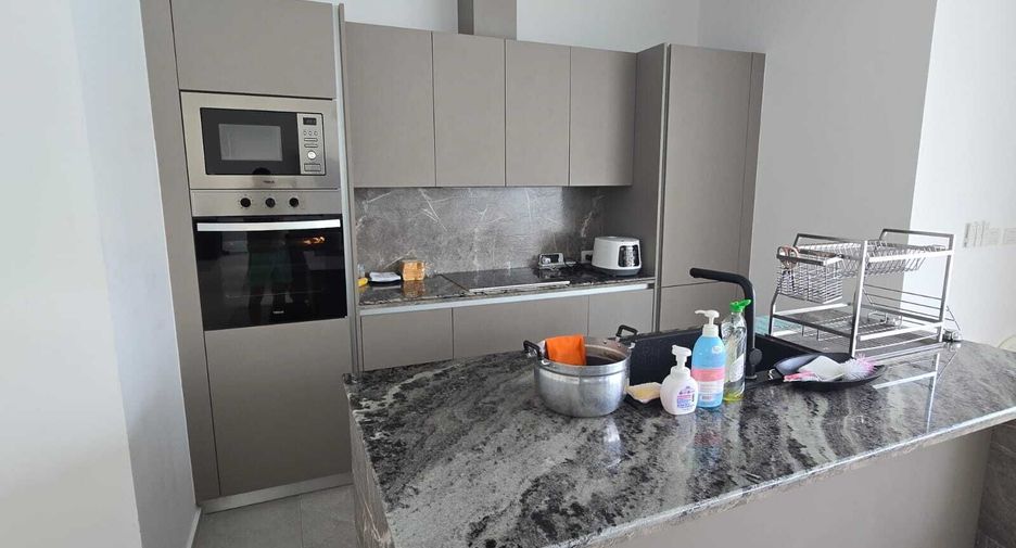 For rent 3 bedrooms villa in Mueang Phuket, Phuket