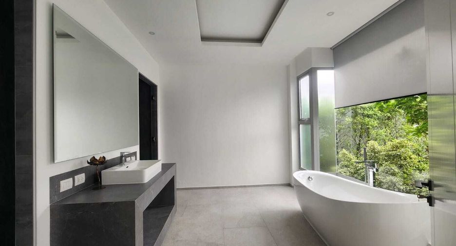 For rent 3 bedrooms villa in Mueang Phuket, Phuket