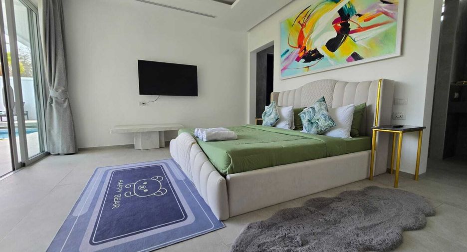 For rent 3 bedrooms villa in Mueang Phuket, Phuket