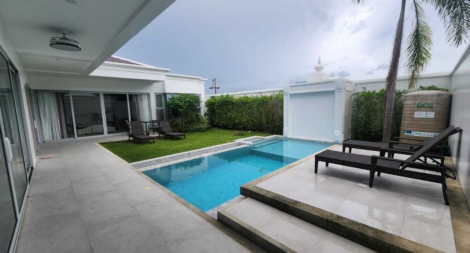 For rent 3 bedrooms villa in Mueang Phuket, Phuket