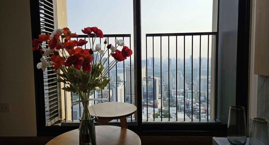À louer 1 chambre condo à Watthana, Bangkok