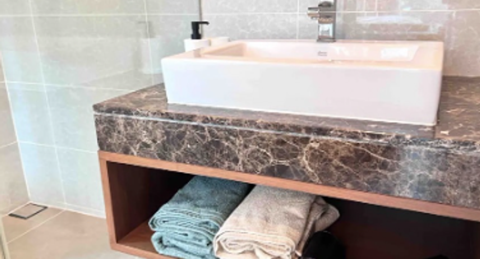 For sale and for rent 2 bedrooms condo in Watthana, Bangkok
