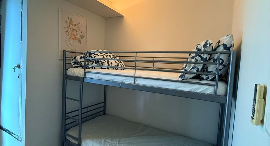 For sale and for rent 2 bedrooms condo in Watthana, Bangkok