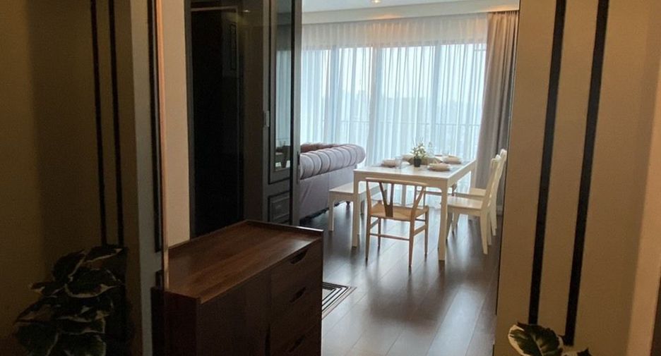 For rent 2 bedrooms condo in Watthana, Bangkok