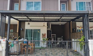 For sale 3 bedrooms townhouse in Min Buri, Bangkok
