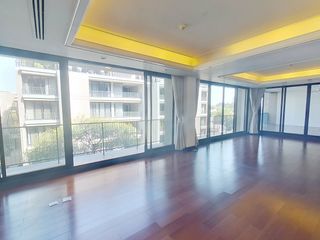 For rent 5 bedrooms condo in Watthana, Bangkok