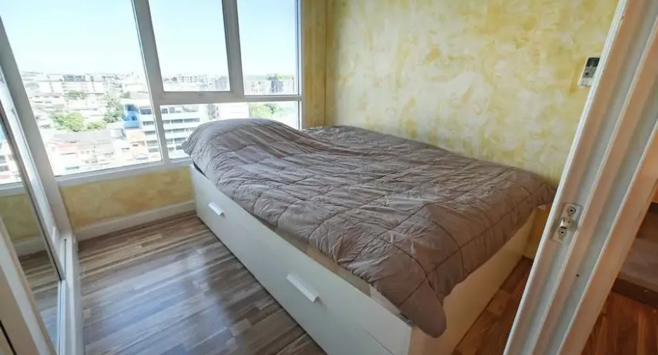 For rent 1 bed condo in Phra Khanong, Bangkok