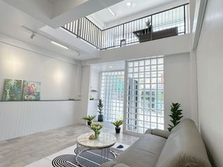 Reihenhaus zum Kauf mit 4 Zimmer in Thung Khru, Bangkok