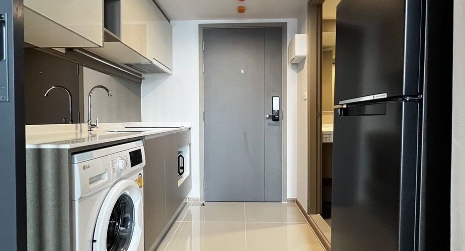 For rent 1 bed condo in Huai Khwang, Bangkok
