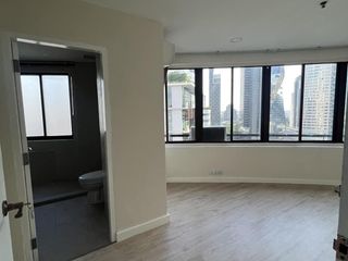 For rent 4 ベッドルーム condo in Watthana, Bangkok