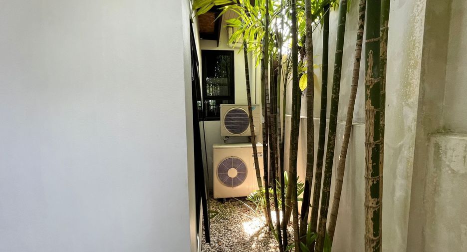 For rent 4 bedrooms villa in Thalang, Phuket