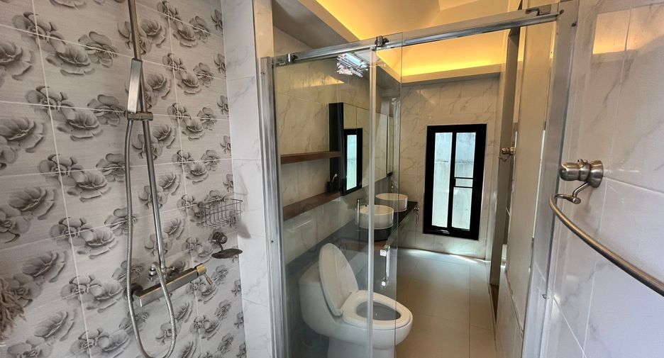 For rent 4 bedrooms villa in Thalang, Phuket