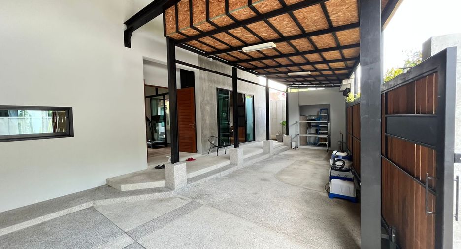 For rent 4 bedrooms villa in Thalang, Phuket