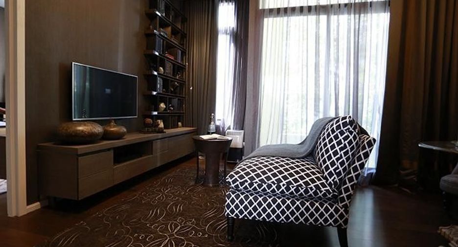 For sale 2 ベッドルーム condo in Khlong Toei, Bangkok
