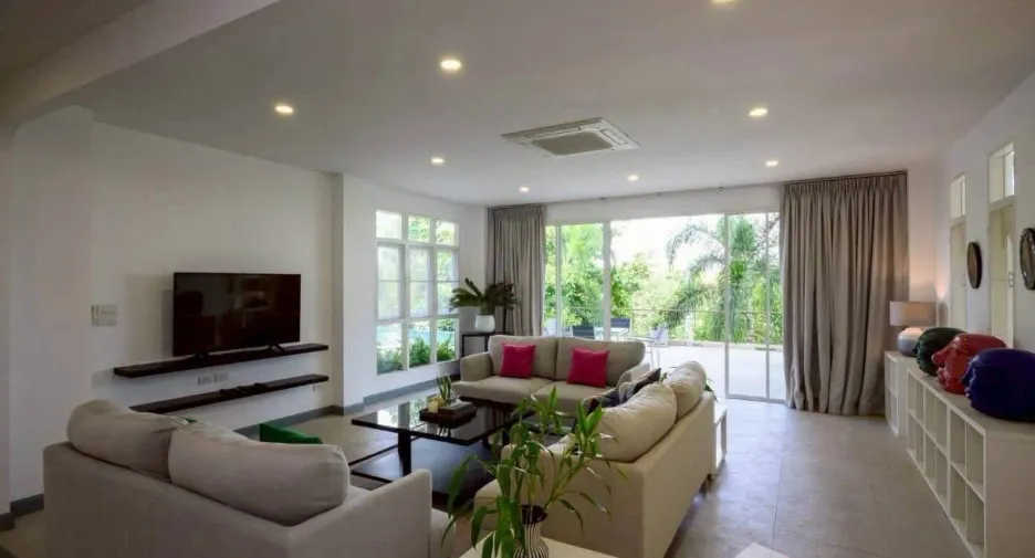 For rent 7 bedrooms villa in Mae Rim, Chiang Mai