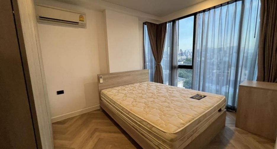 For rent 2 bedrooms condo in Phaya Thai, Bangkok