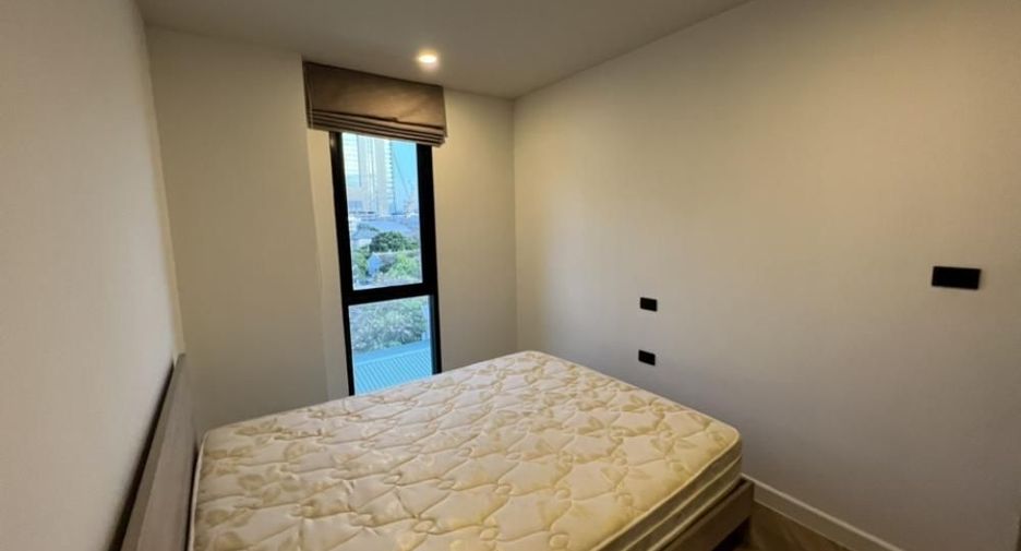 For rent 2 bedrooms condo in Phaya Thai, Bangkok