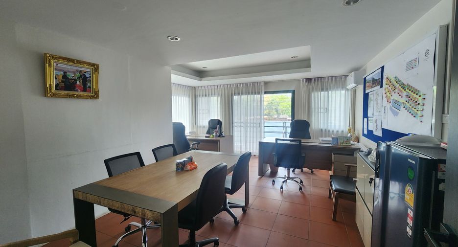 For sale 4 bedrooms retail Space in Thalang, Phuket