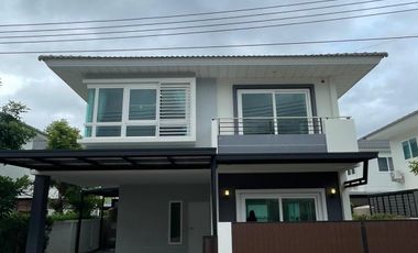 Casa en alquiler de 3 habitaciones en Thalang, Phuket