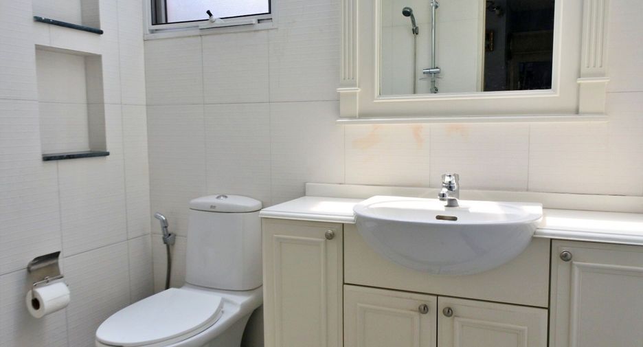 For rent 3 bedrooms house in Prawet, Bangkok