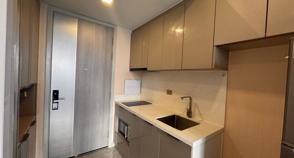 Wohnung zur Miete mit 2 Zimmer in Huai Khwang, Bangkok