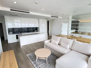 For rent 3 bedrooms condo in Pathum Wan, Bangkok
