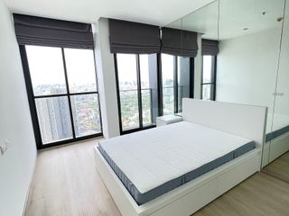 For rent 3 bedrooms condo in Pathum Wan, Bangkok