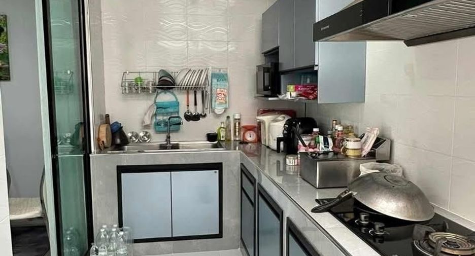 For sale 3 bedrooms townhouse in Khlong Sam Wa, Bangkok