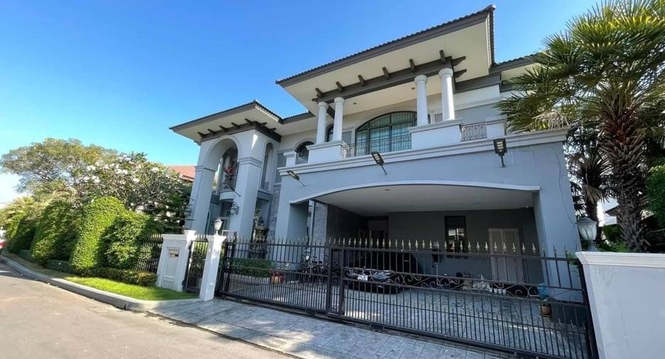 For sale 4 bedrooms house in Thawi Watthana, Bangkok