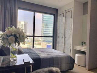 Wohnung zur Miete mit Studio in Bang Rak, Bangkok