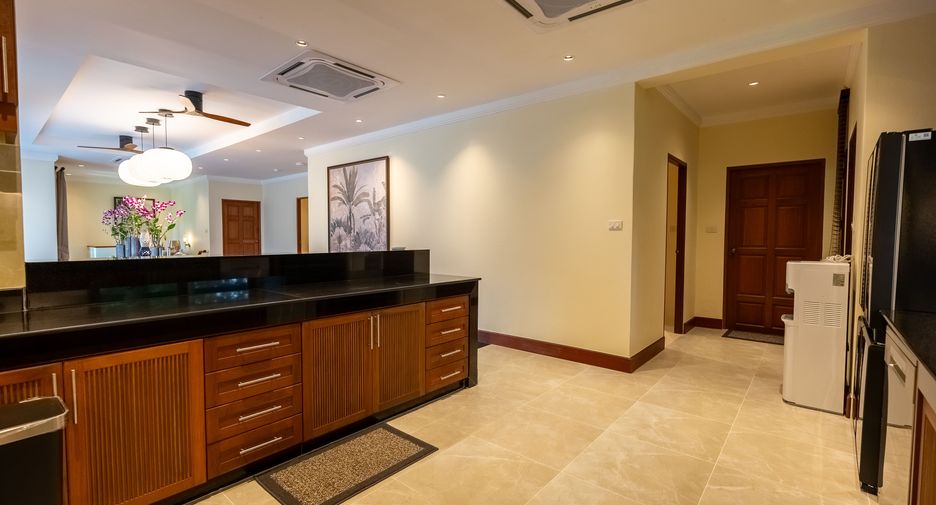 For rent 6 bedrooms villa in Thalang, Phuket
